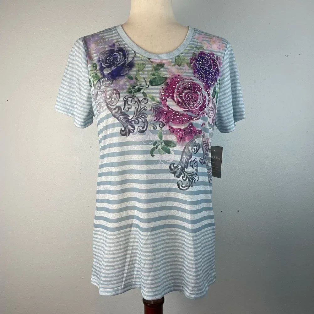 NWT White Stag Floral Beaded T-Shirt Size M